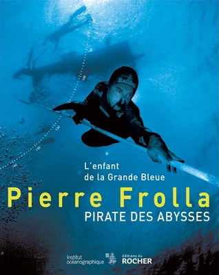 Couverture du livre Pirate des abysses - L'enfant de la grande bleue
